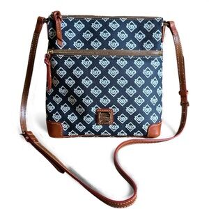 Dooney & Bourke Tampa Bay Rays Crossbody Bucket Bag NWOT ⚾️ Full Glam
